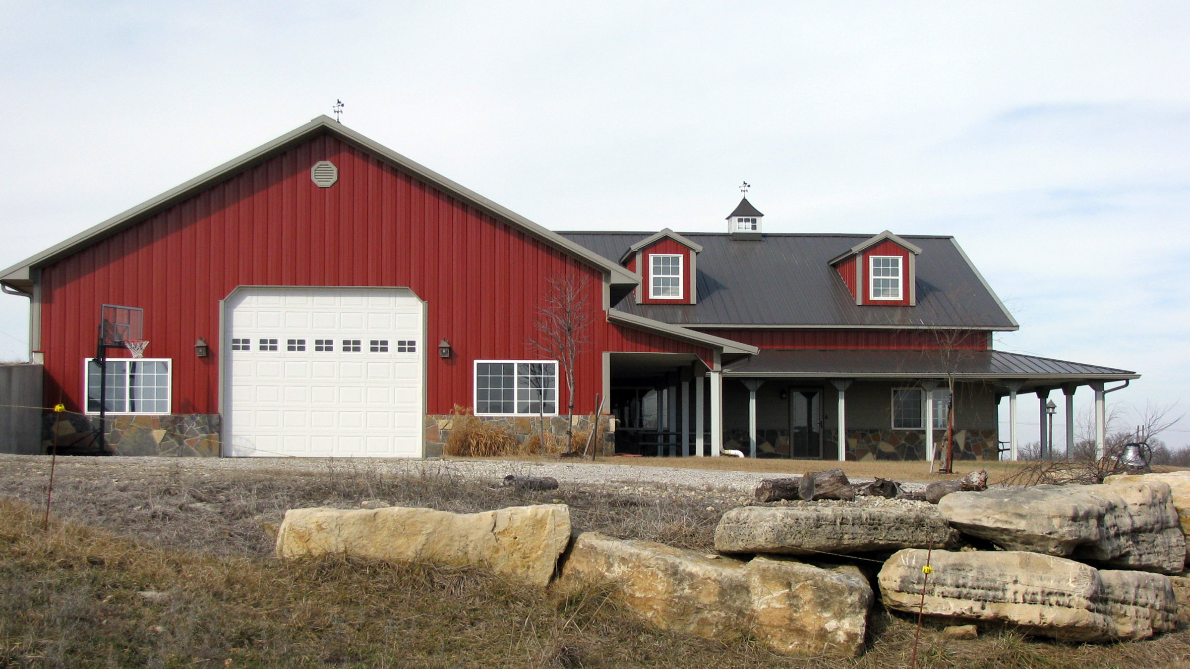 Pole Barn Homes and Cabins